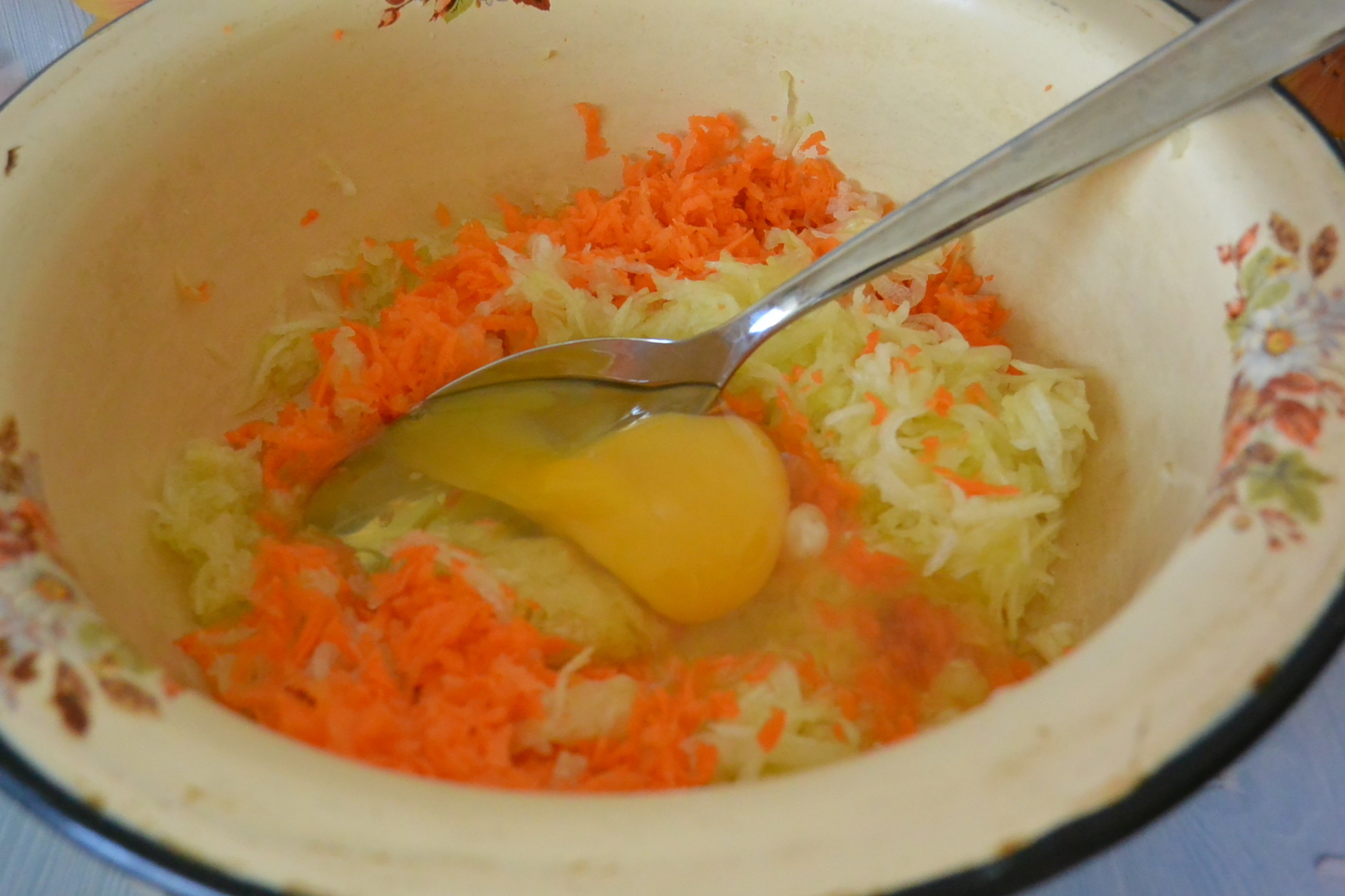 Морковно-кабачковые кексы: шаг 2