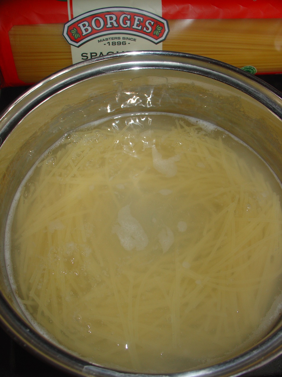 Мягкие вафли из спагетти borges и яблок под клубнично-яблочным соусом: шаг 2