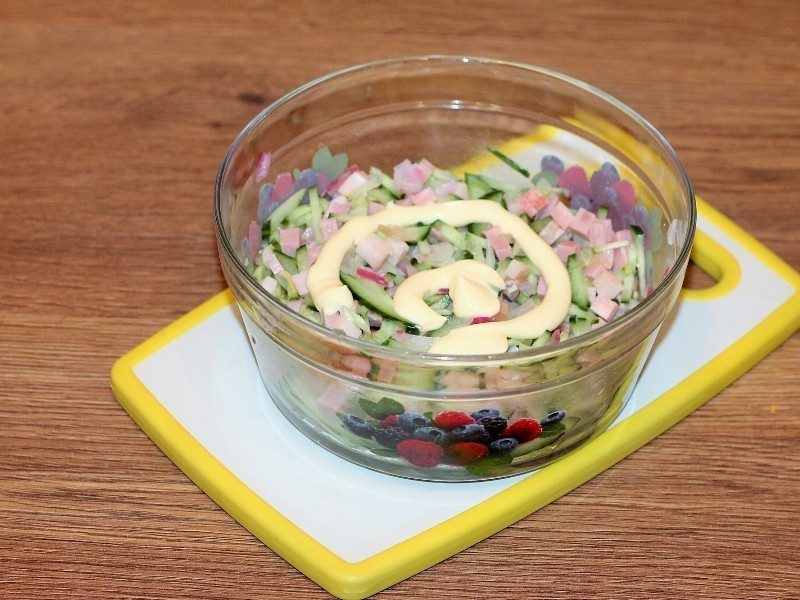 Салат с беконом и овощами "елочка": шаг 5