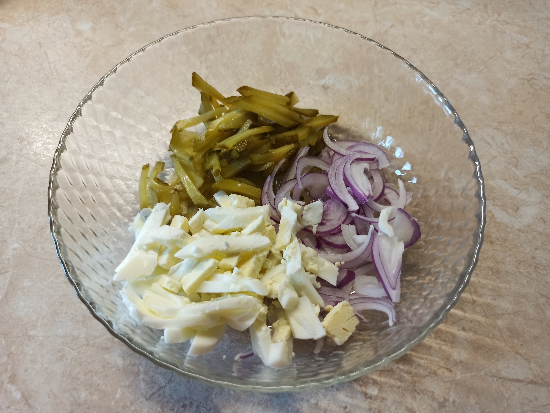 Салат с жаренными кабачками, фасолью и беконом #махеевъ: шаг 3