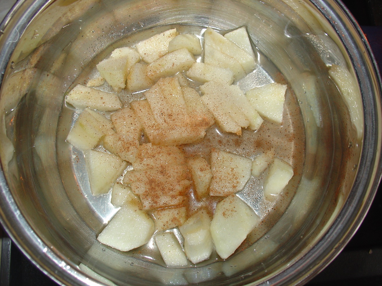 Мягкие вафли из спагетти borges и яблок под клубнично-яблочным соусом: шаг 6