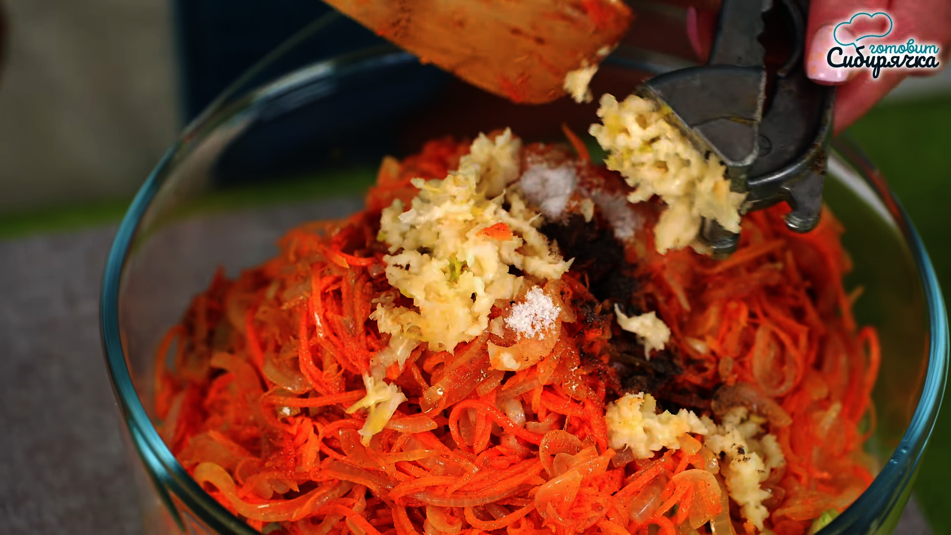 Корейский салат из кабачков с морковью: шаг 6