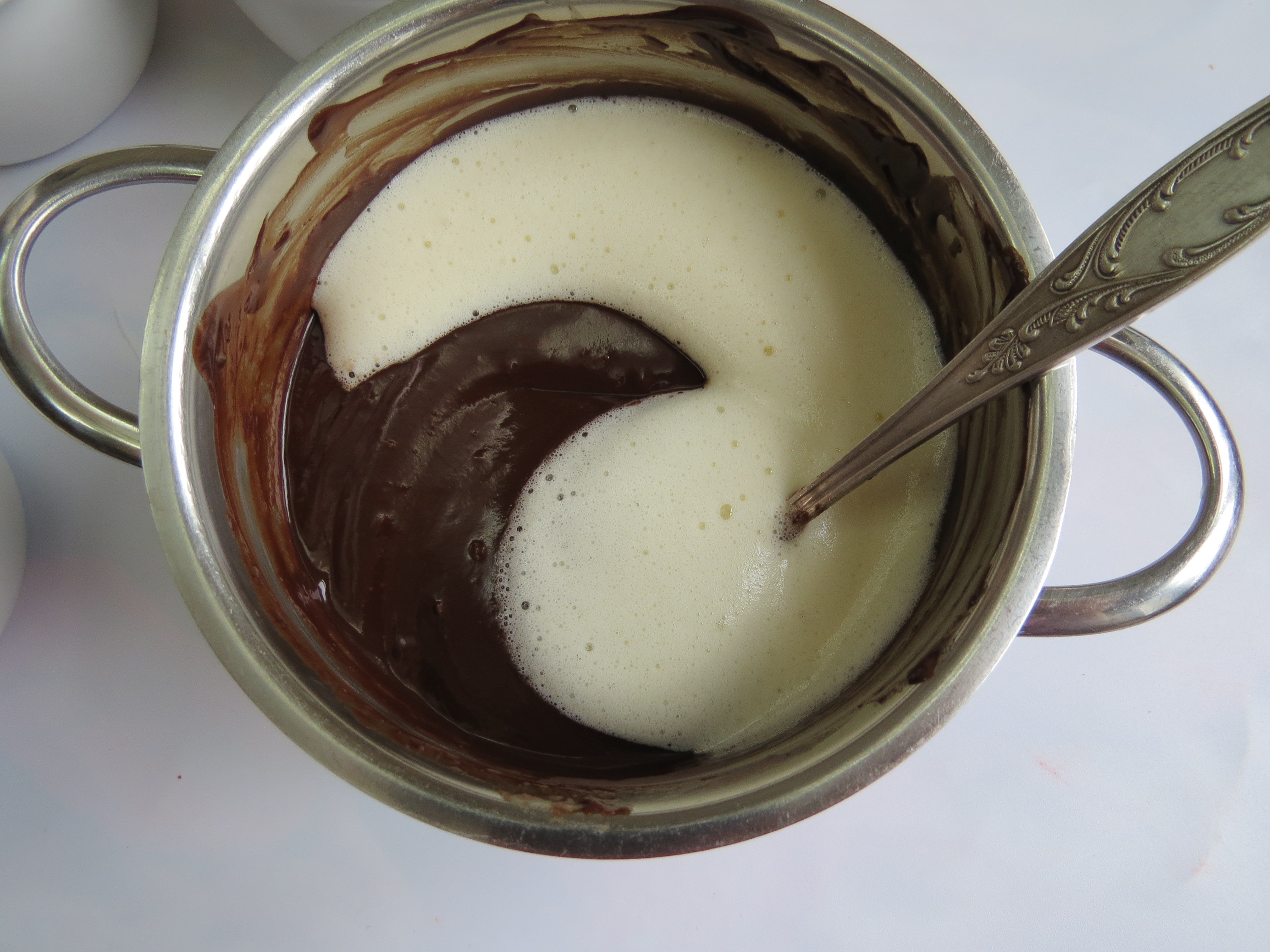 Шоколадные пирожные «искушение вкусом» с пряным сиропом из 5 специй : шаг 6