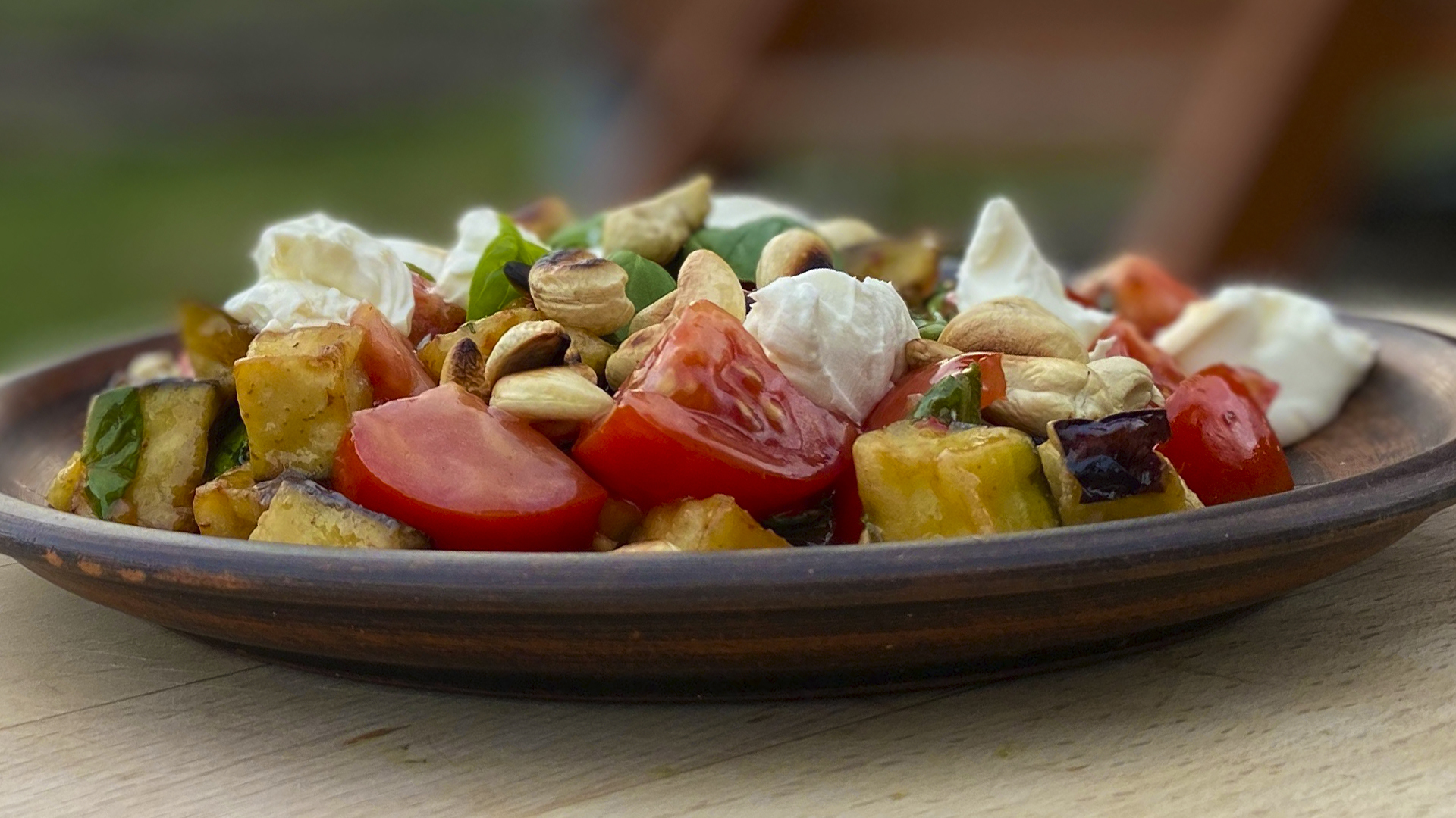 Фото к рецепту: Хрустящие баклажаны. пикантный салат
