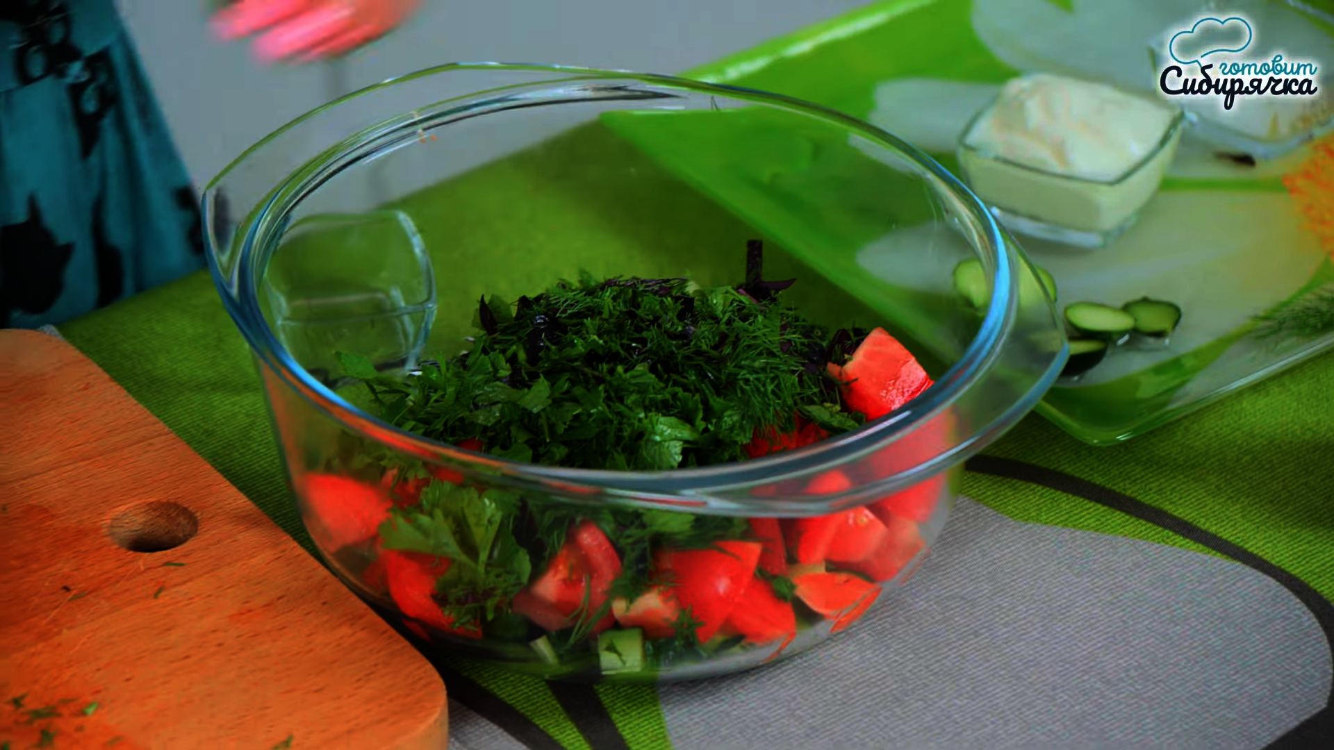 Закусочный овощной салат с баклажанами и зеленью: шаг 3