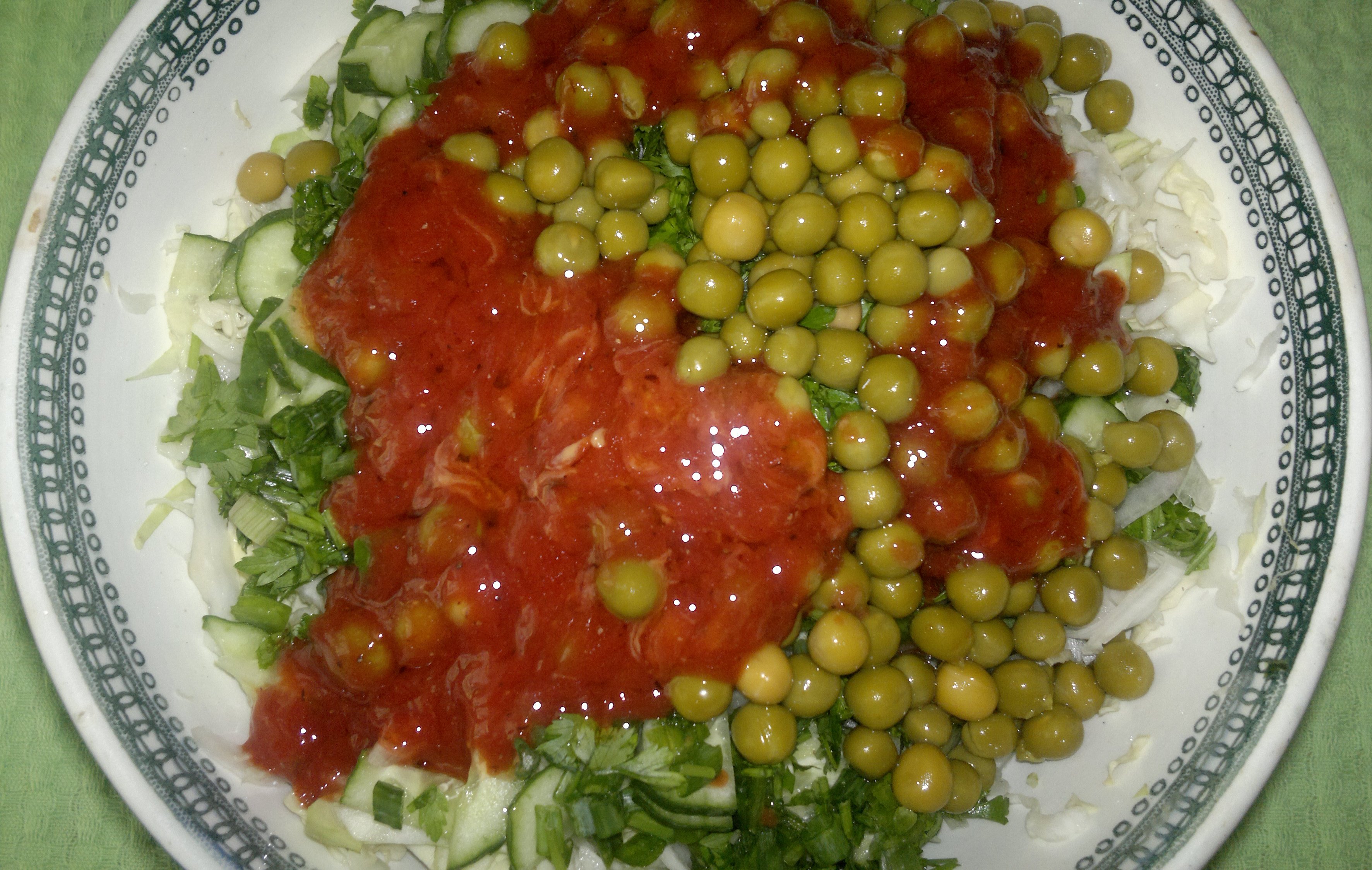 Овощной салат#махеевнаприроде: шаг 10