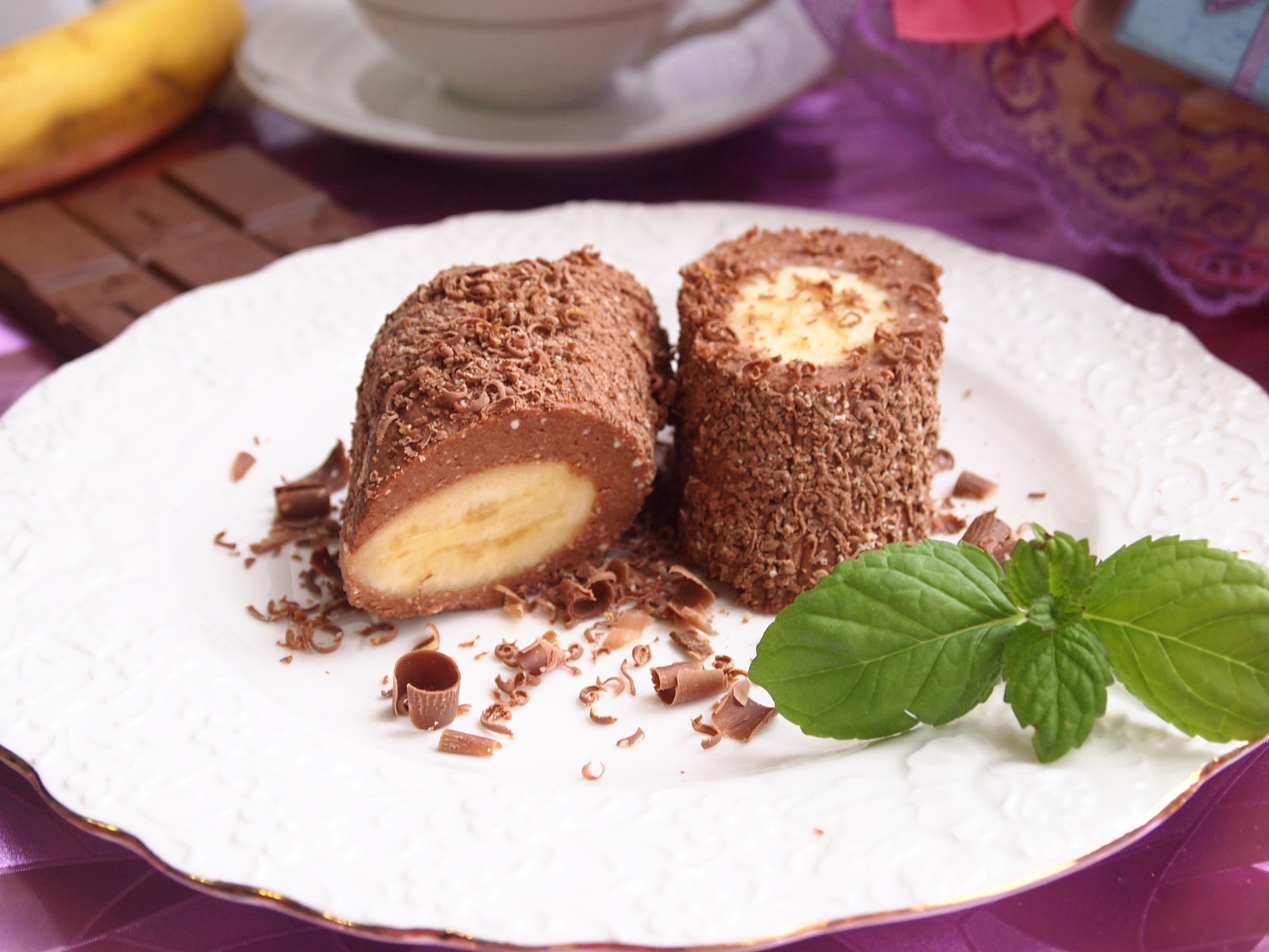 Шоколадно-творожный десерт с бананом