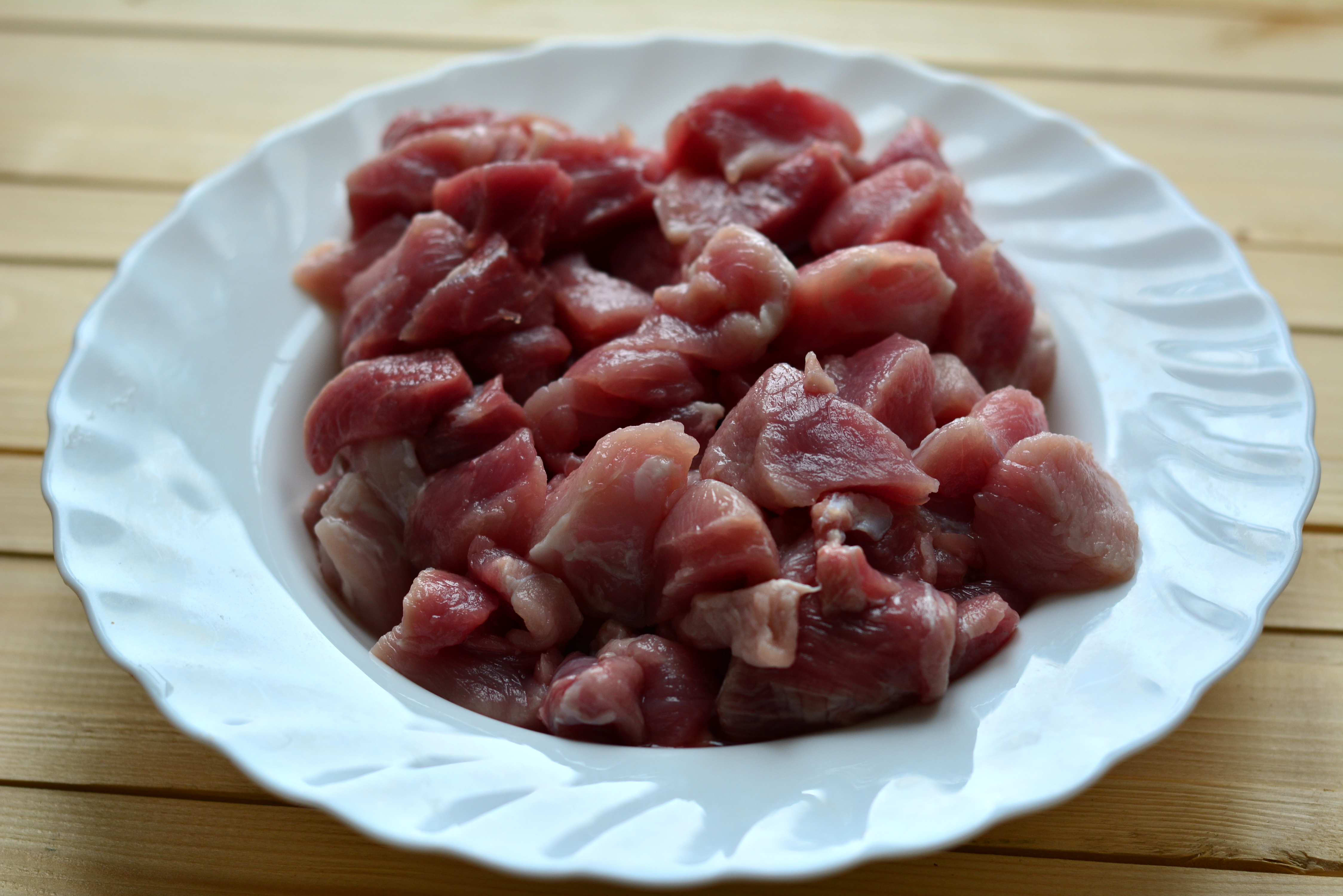 Мясо в кефирном соусе: шаг 1