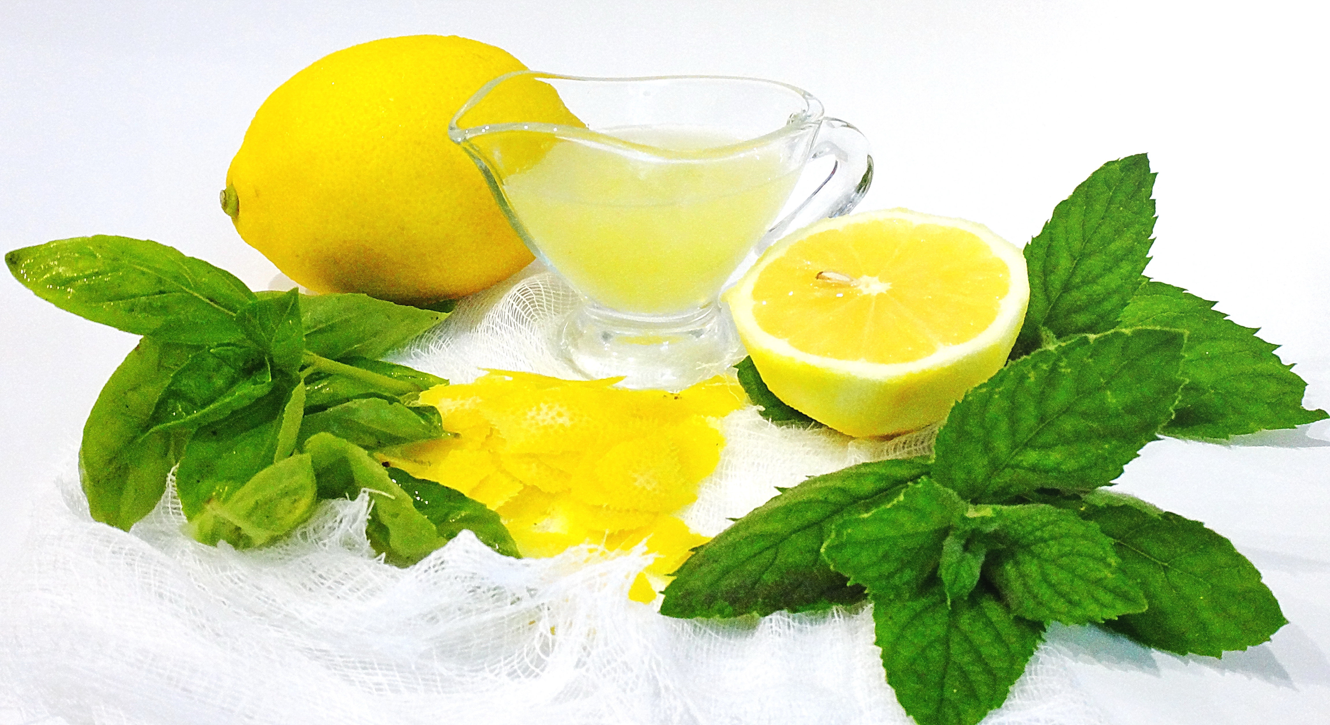 Малиновое варенье с лимоном и базиликом: шаг 3