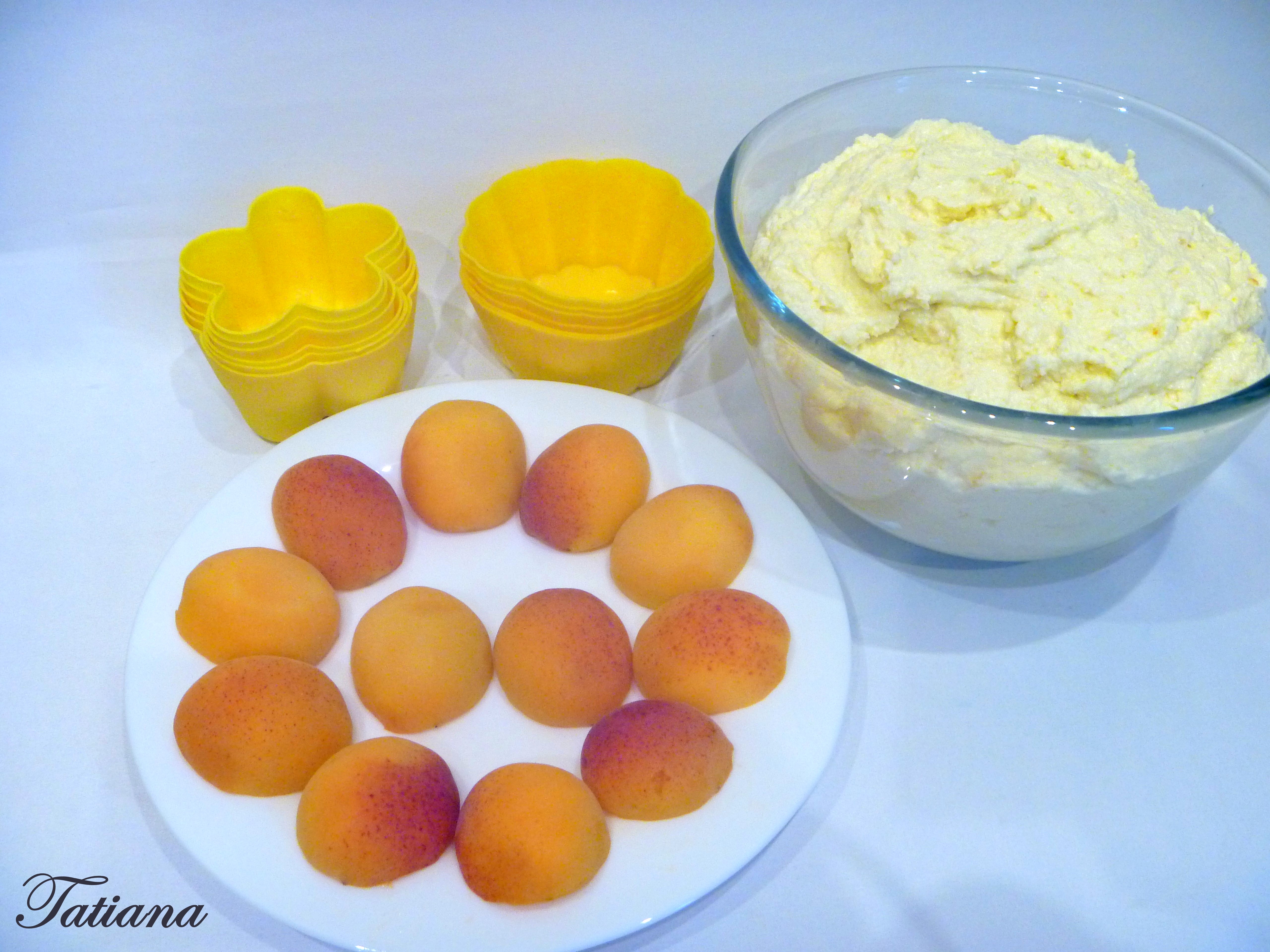 Сырники с абрикосами: шаг 3