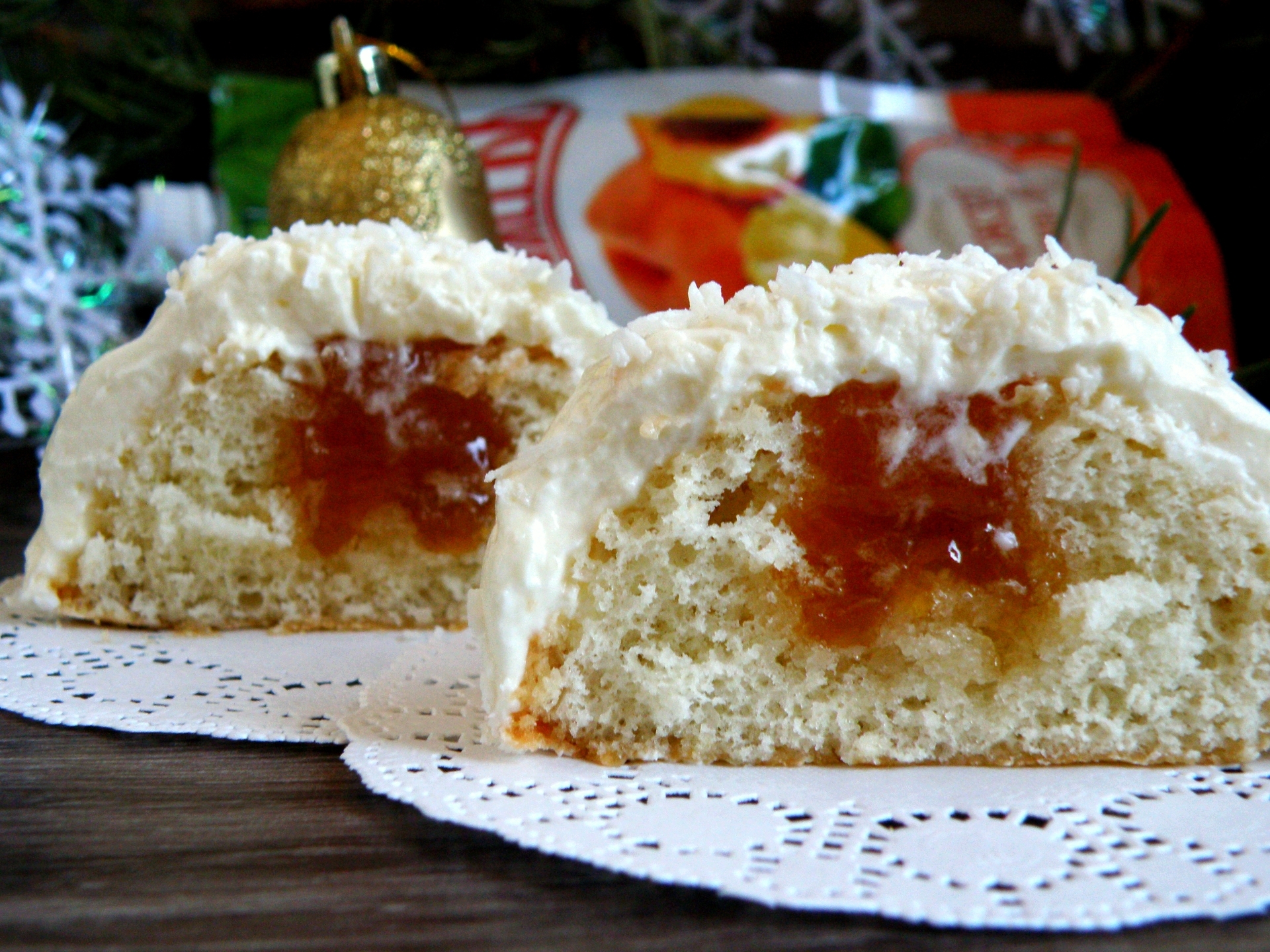 Фото к рецепту: Пирожное буше «новогодние сугробы». 