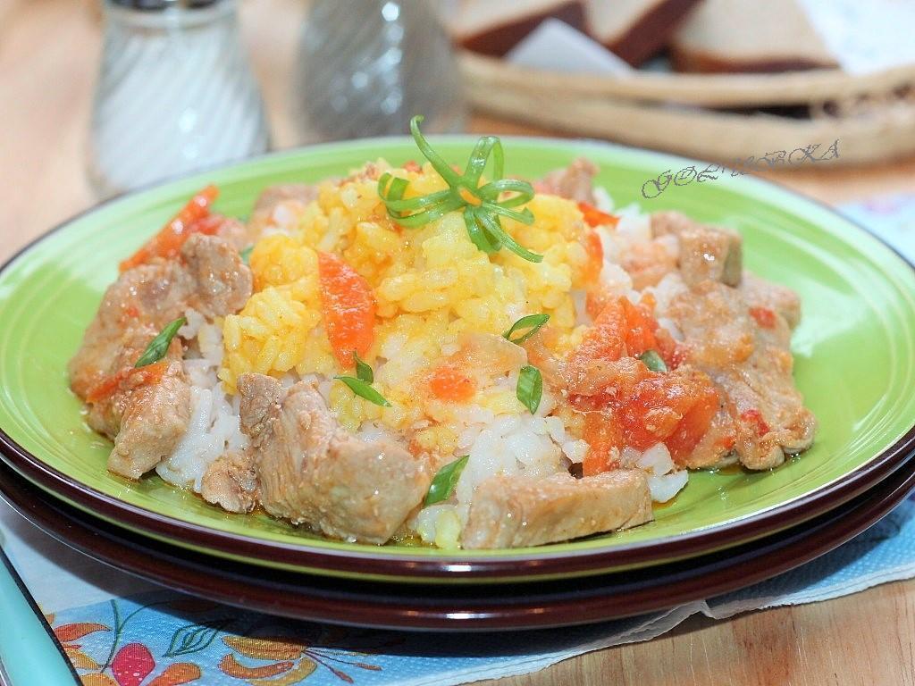 Фото к рецепту: Маринованная свинина с рисом и овощами