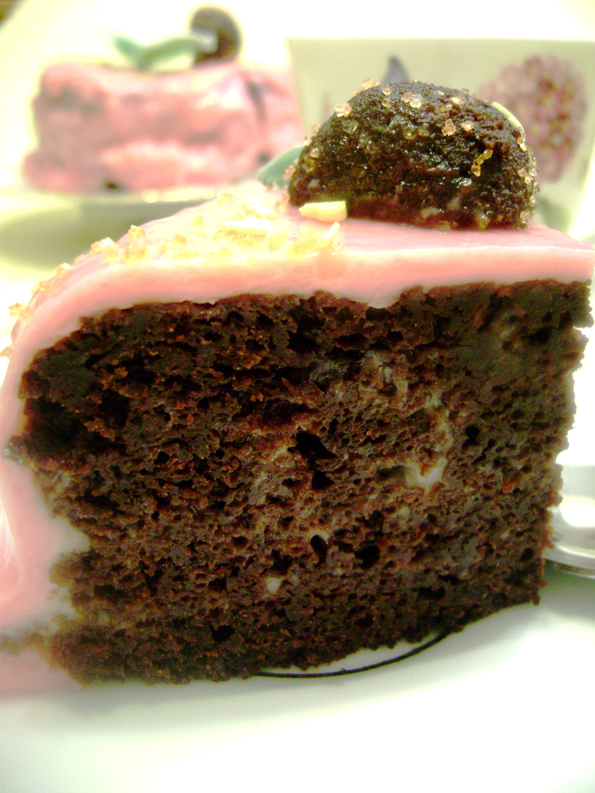Мини-тортик с клубничной йогуртовой глазурью