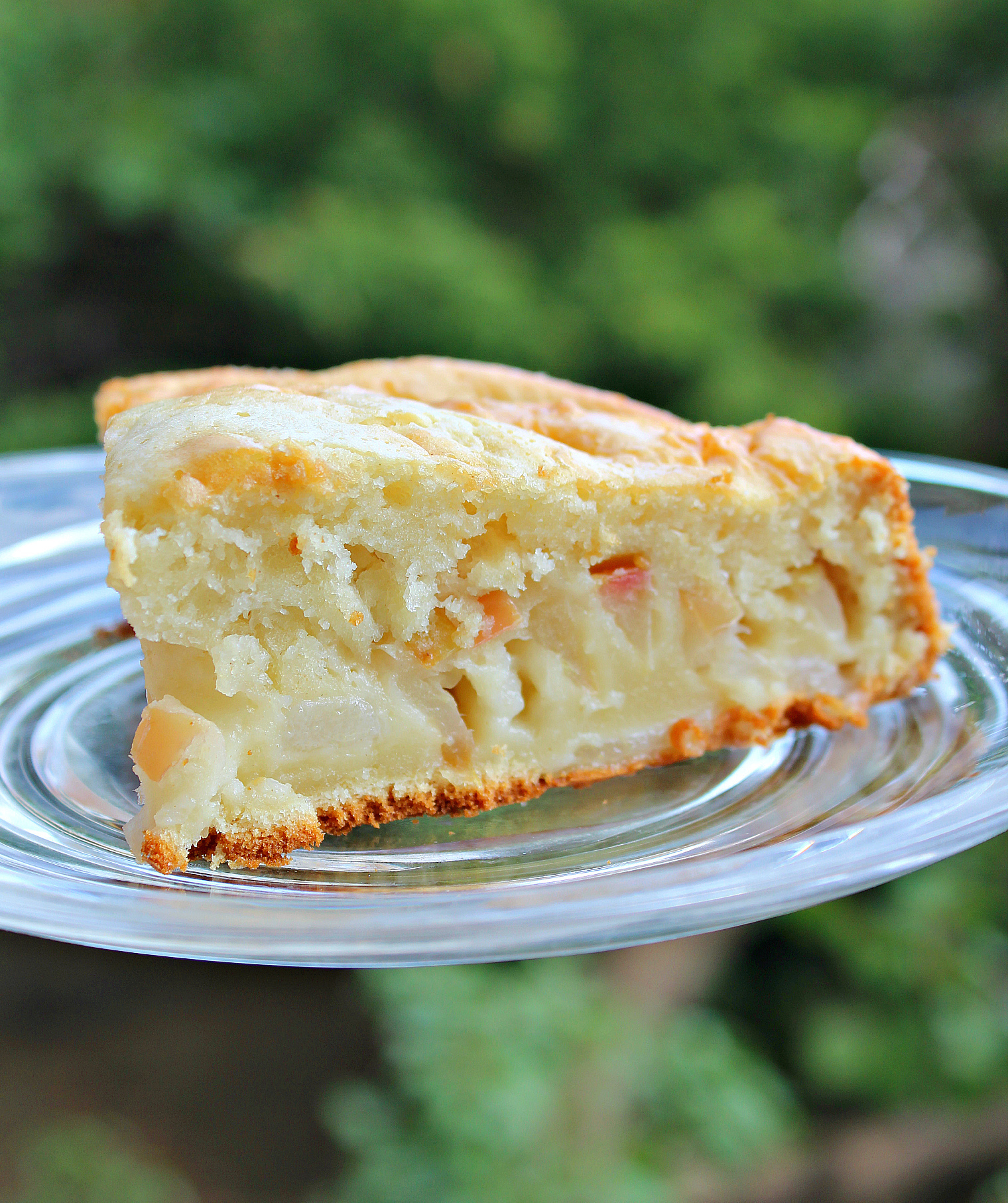 Фото к рецепту: Фуктовый пирог с яблоками и грушами